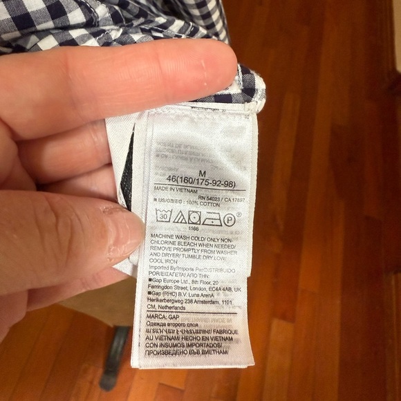 GAP Men's Navy and White Gingham Shirt - Picture 4 of 4